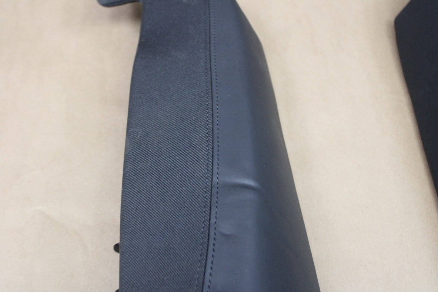 Set Rear Left Right Seat Backrest Bolster Black 4G085704AJ22A Audi A7 S7 RS7 18