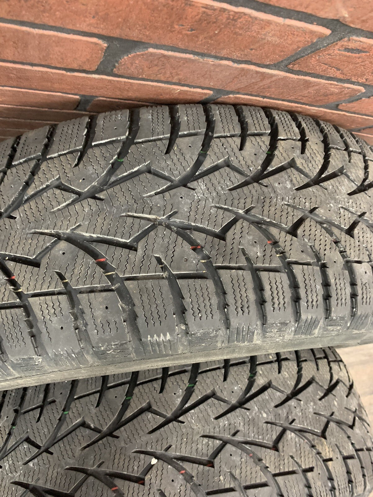 Obersrve G3-ICE 225/60r18 Winter Non-studded Studable Tires 7/32 Good Tread