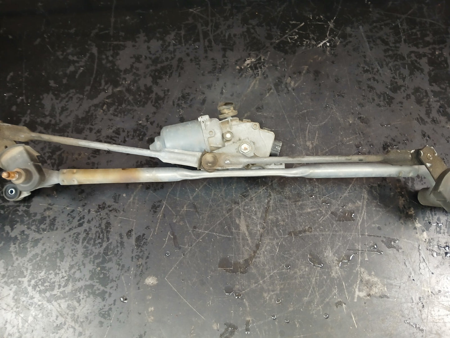 2011-2013 Grand Cherokee Durango Windshield Wiper Motor and Linkage 55079158AG