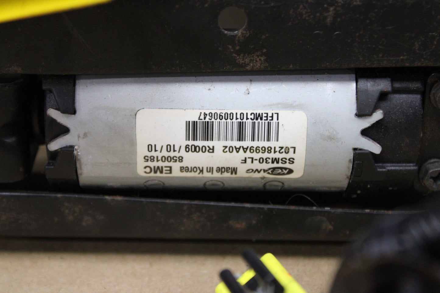 2011-2014 Dodge Charger Front Left Driver Seat Lower Track Rail Frame Unit OEM