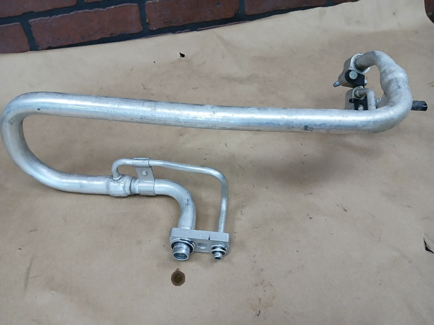 14-23 CHALLENGER CHARGER A/C AIR CONDITIONER SUCTION HOSE LINE OEM 68158886AD