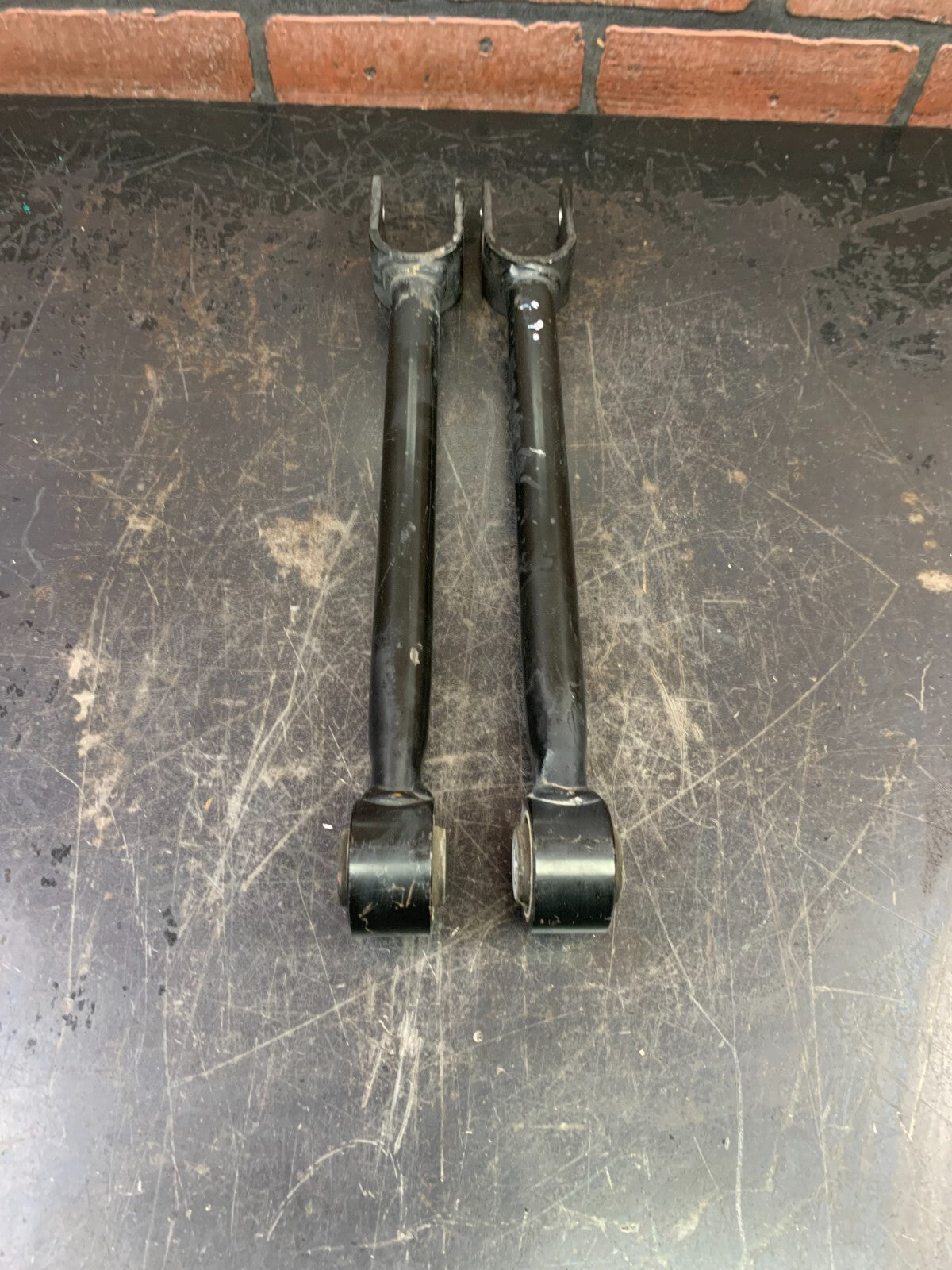 Dodge Charger Chrysler 300 Rear Lower Suspension Control Arms LH/RH Side 483ab