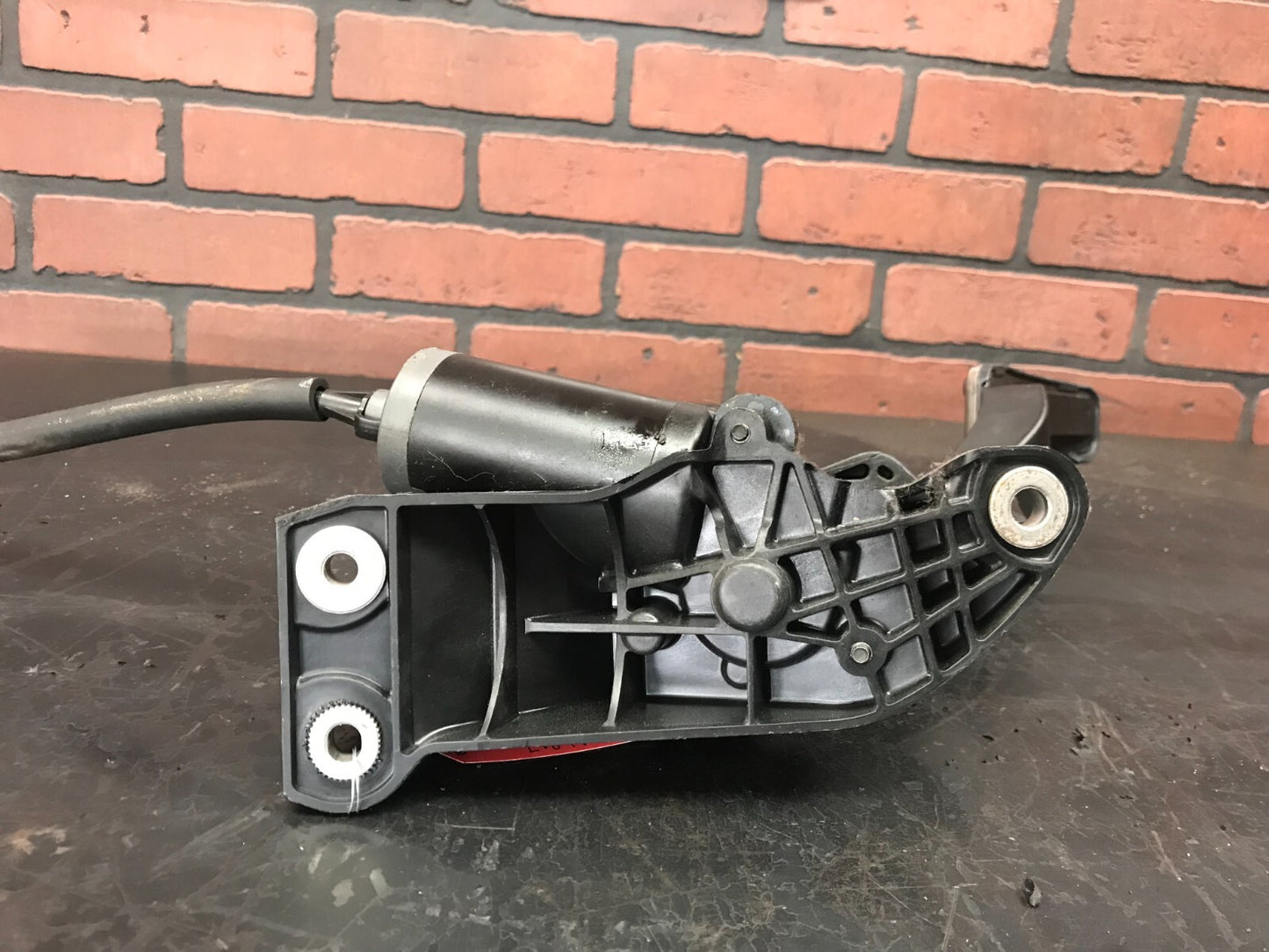 2007-2013 Charger Challenger 300 Accelerator Gas Pedal Assembly 04861716AC