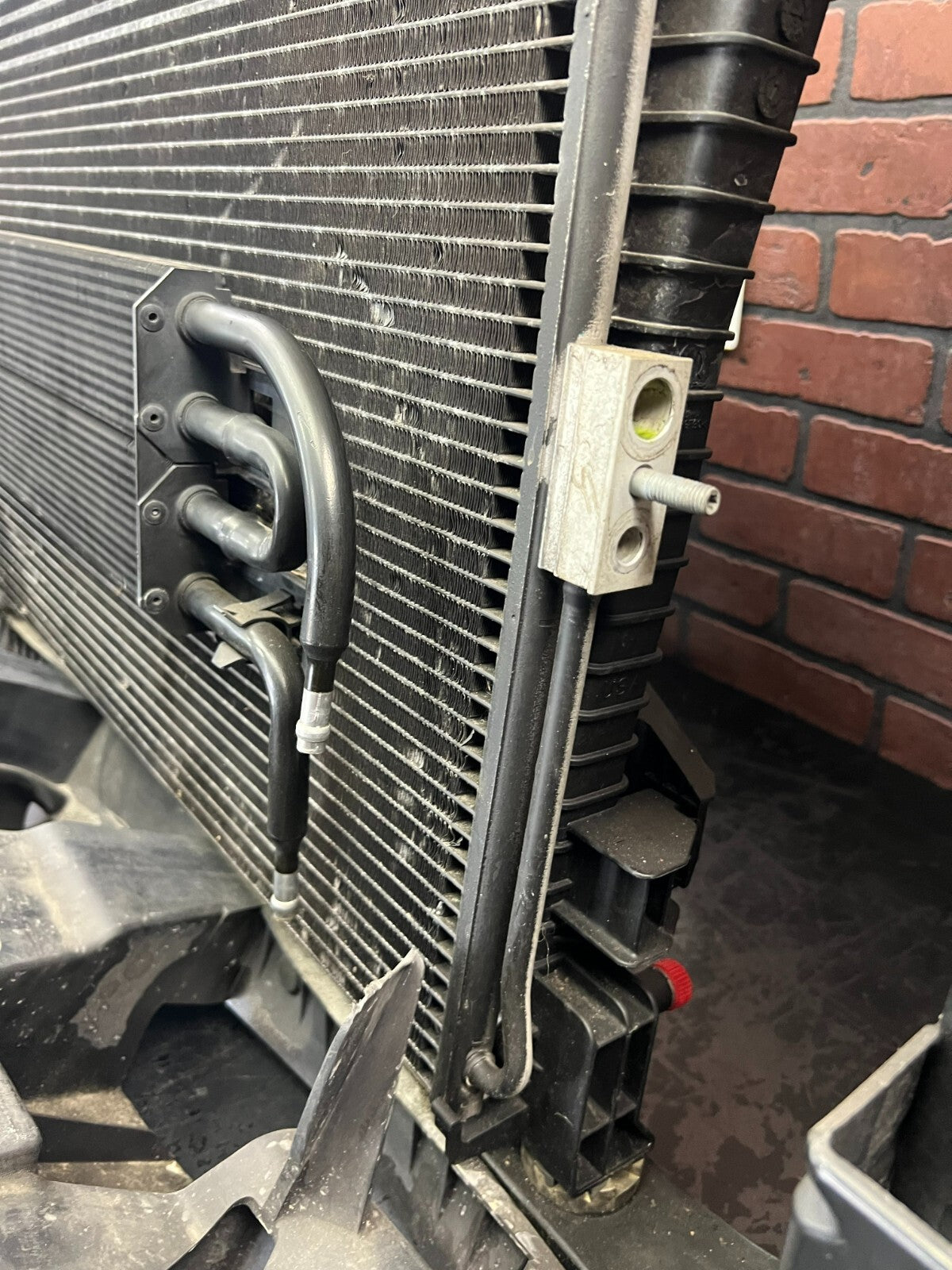 JEEP GRAND CHEROKEE SRT 6.4L 11-13 OEM RADIATOR CONDENSER FRAME FRONT CLIP OEM