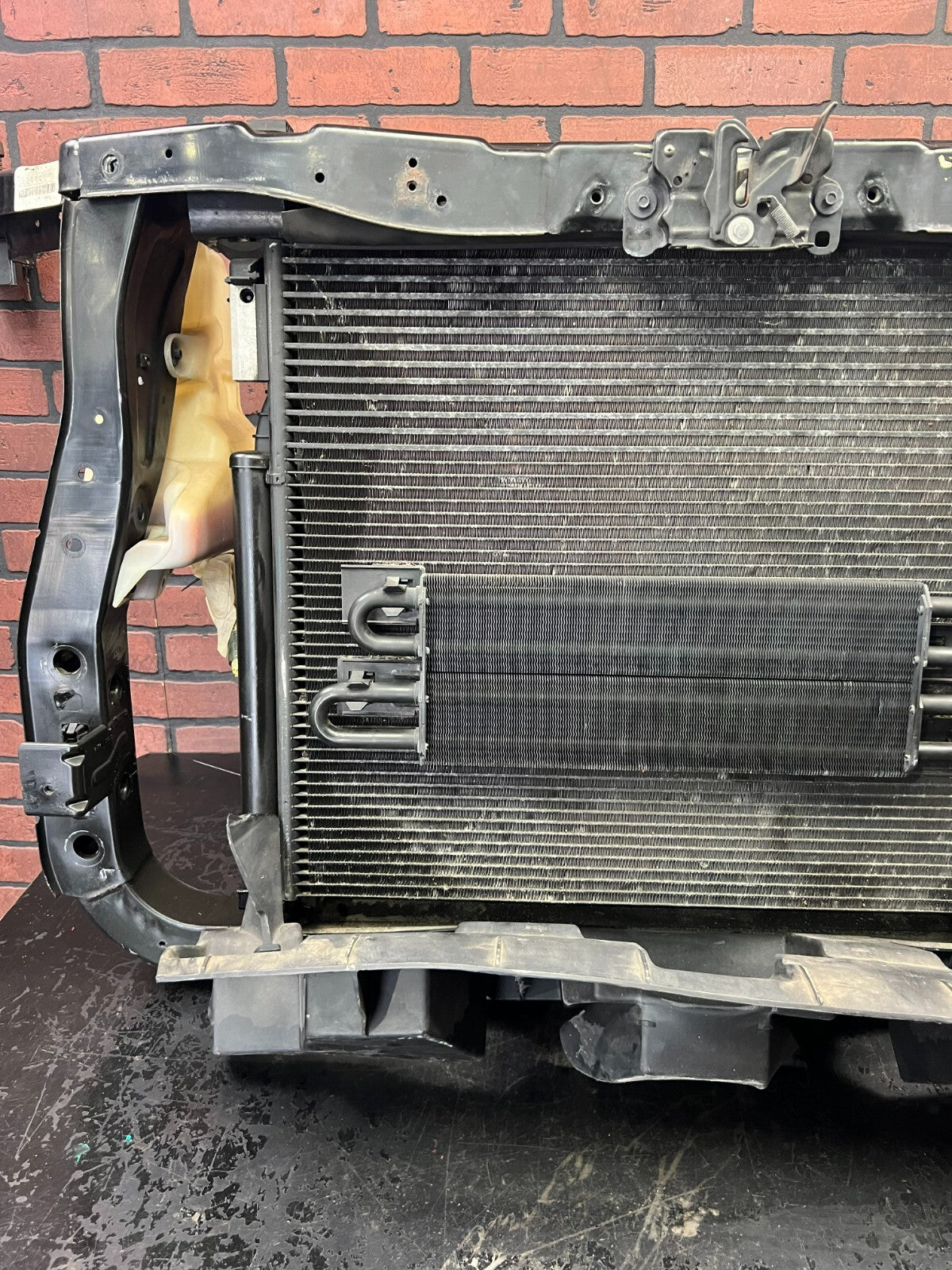 JEEP GRAND CHEROKEE SRT 6.4L 11-13 OEM RADIATOR CONDENSER FRAME FRONT CLIP OEM