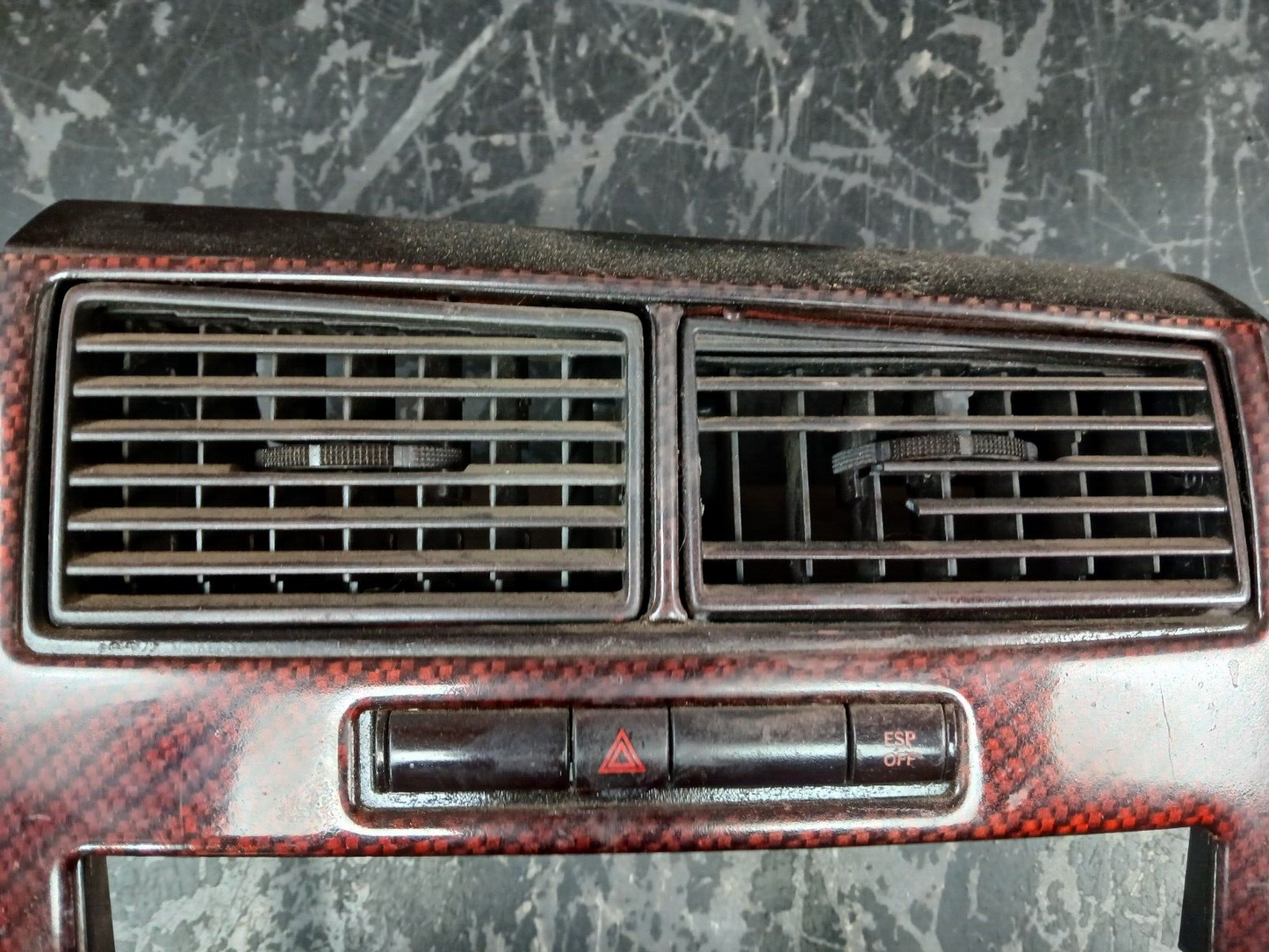 2005-2007 Charger Magnum 300 Used Mopar HVAC/Bezel/Vent Assembly 55111030ag