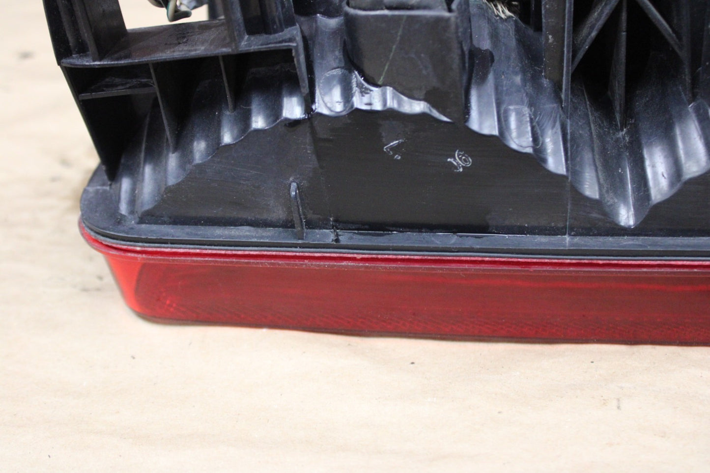 2008-2014 Dodge Challenger SRT8 Driver Left Side Tail Light Taillight OEM