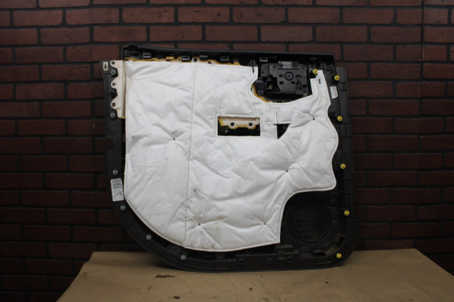 2015-2019 CHEVY SILVERADO/SIERRA RIGHT REAR INNER CREW CAB DOOR PANEL 84365026