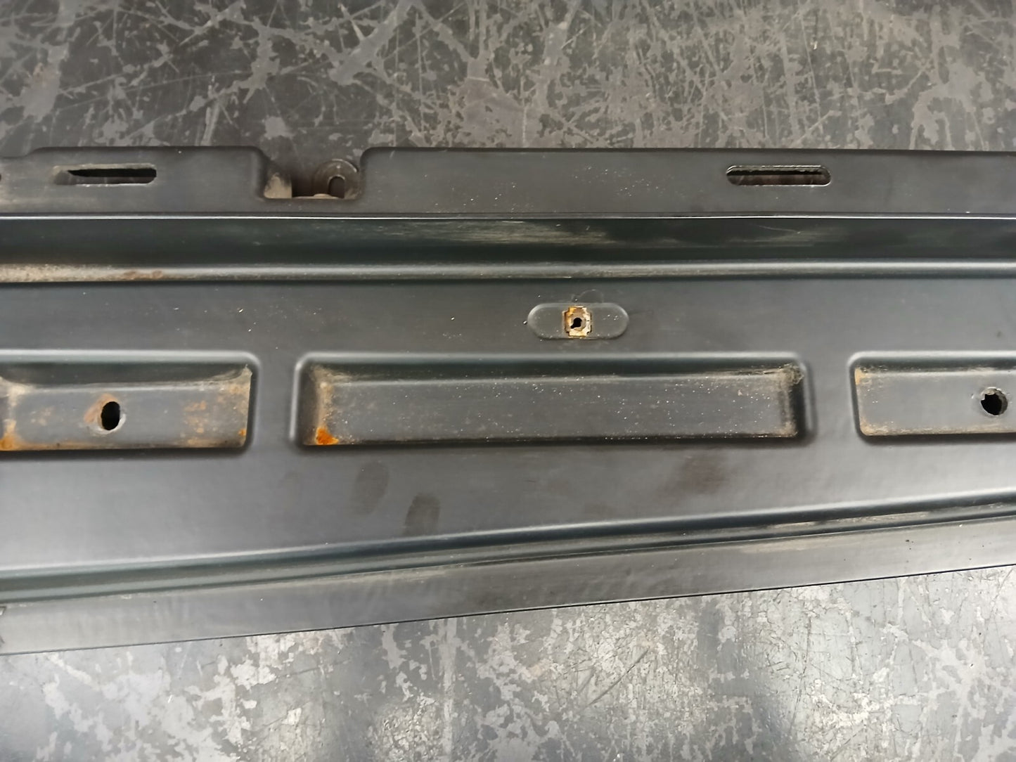 Dodge Viper Passenger RH Side Rocker Door Sill Molding Panel Black