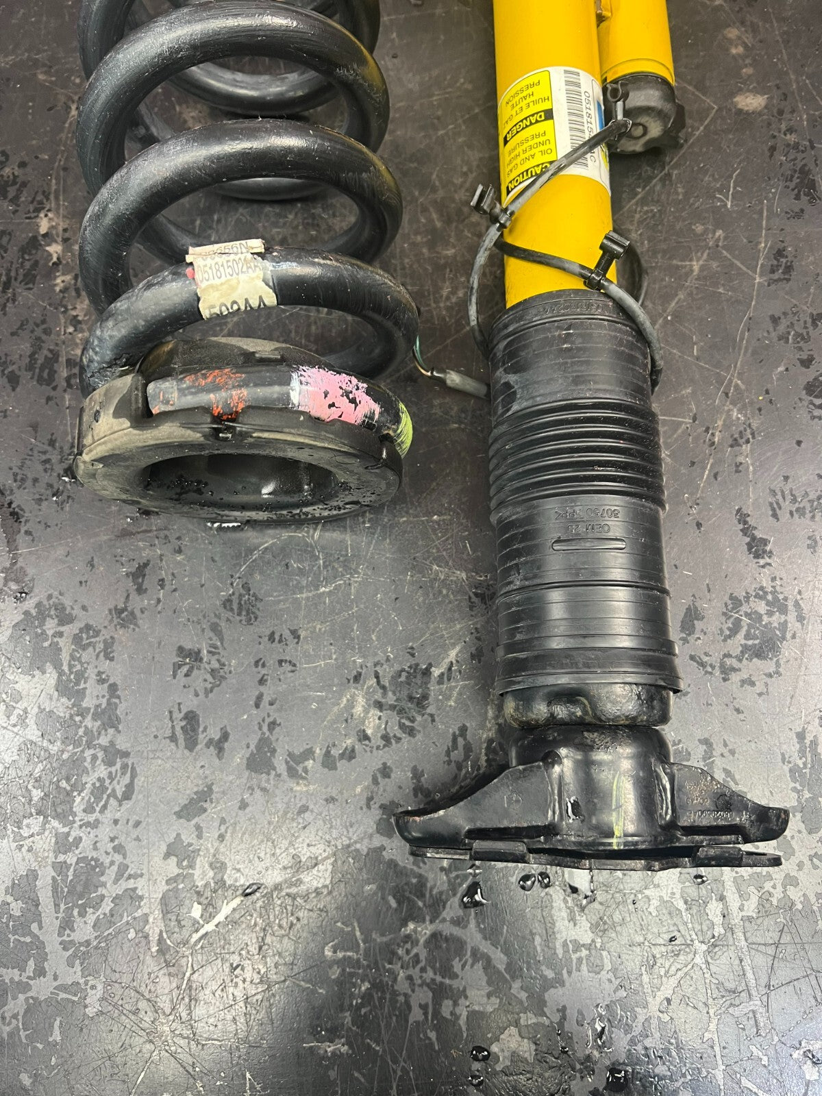 JEEP GRAND CHEROKEE SRT 12-15 OEM ELECTRIC REAR LEFT ABSORBER STRUT SHOCK 70K