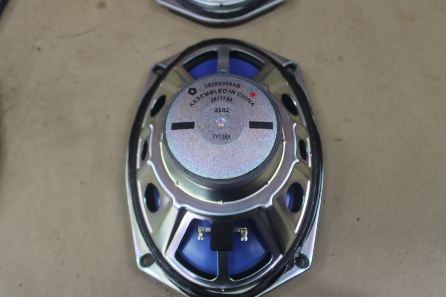 Dodge/Ram/Chrysler Mopar 6x9 Audio Sound Speaker Set of 2 05064358ab 52851560aa