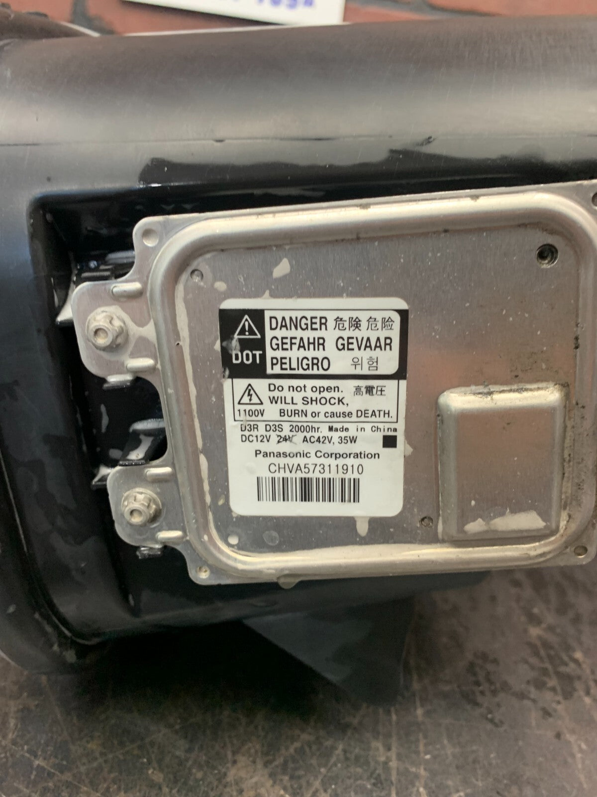 2015-2023 Dodge Challenger Driver LH Side Headlight Assembly OEM 68174065A