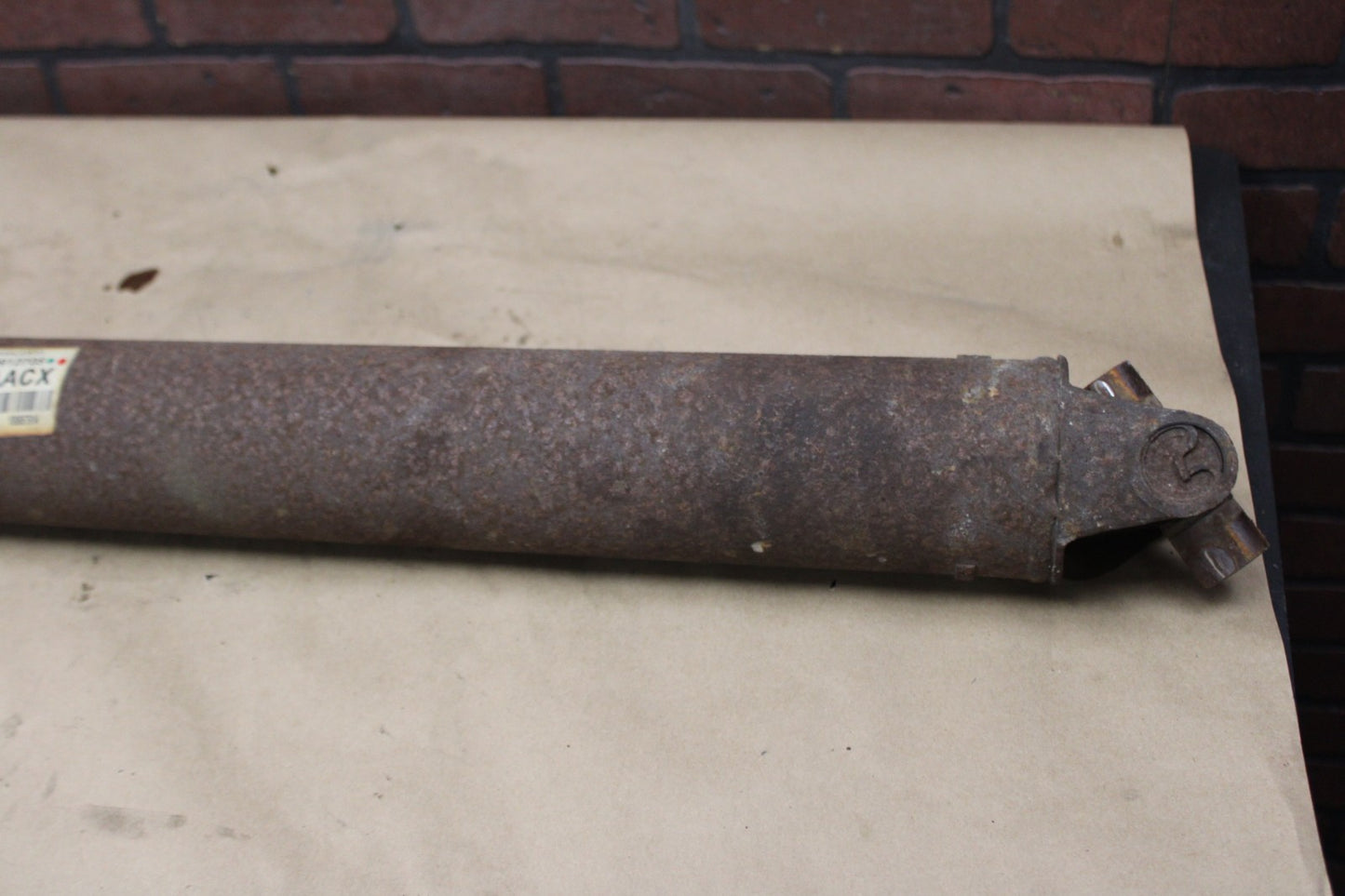 2009-2014 Yukon Tahoe Escalade Rear Drive Propeller Shaft Assembly GM 20912705