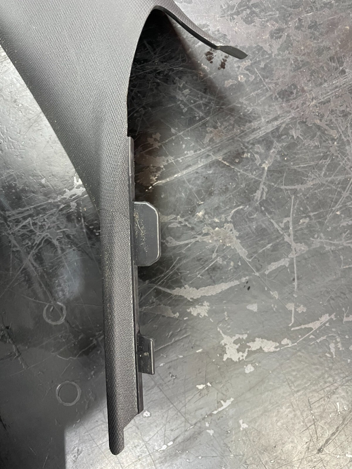 08-14 Callenger Windshield Molding R.H. Windshield Molding Right 1FW58XDVAG