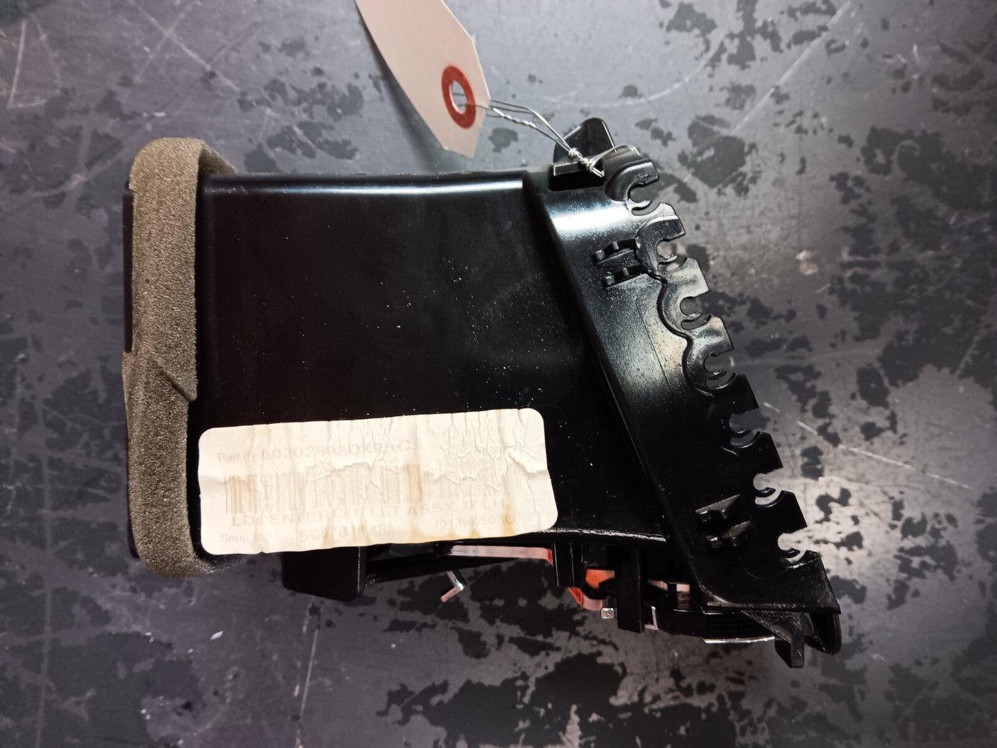 2015-2022 Dodge Charger Driver LH Side Inner Dash Air Vent L0202802dx9ac