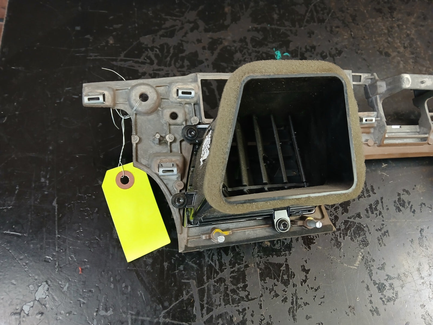 2013-2018 Audi A8 Quattro S8 Dash Trim Panel with Vents & Bezel 4h1 857 212