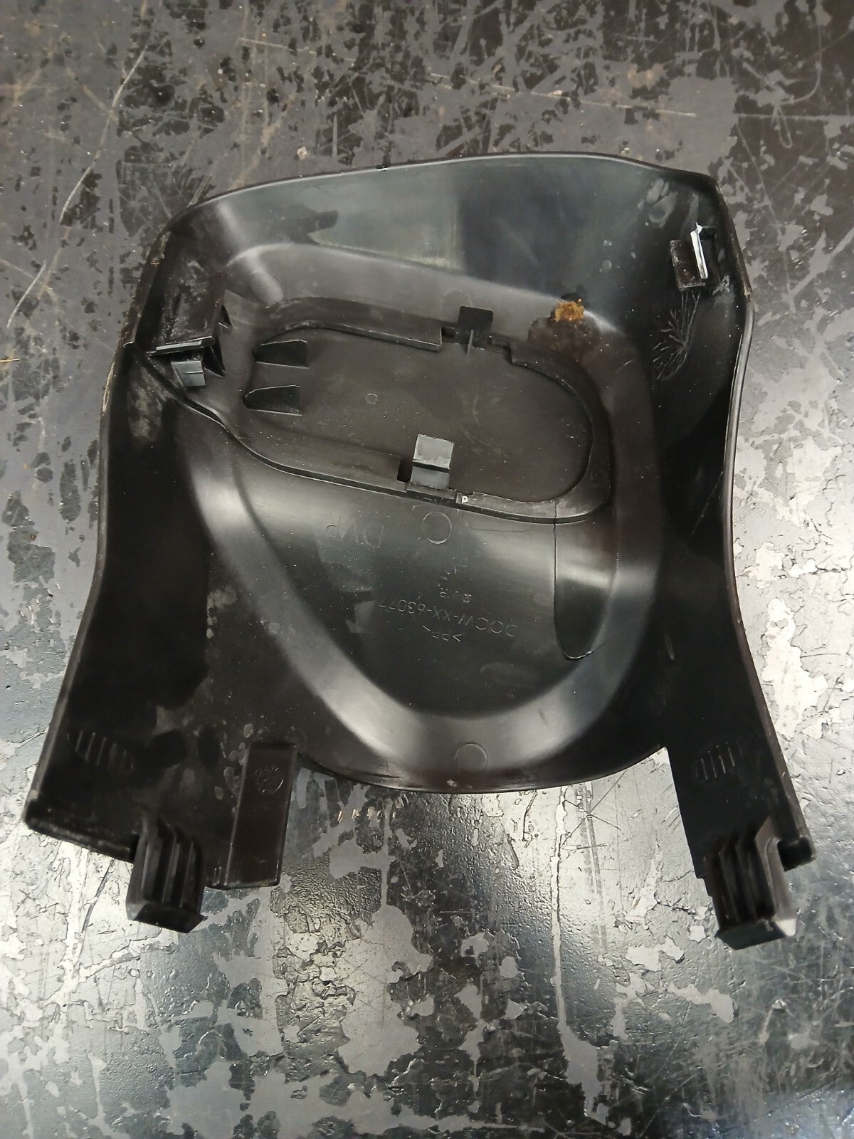 2011-2021 Jeep Grand Cherokee Rear Passenger RH Side Seat Track Cover xx-63077