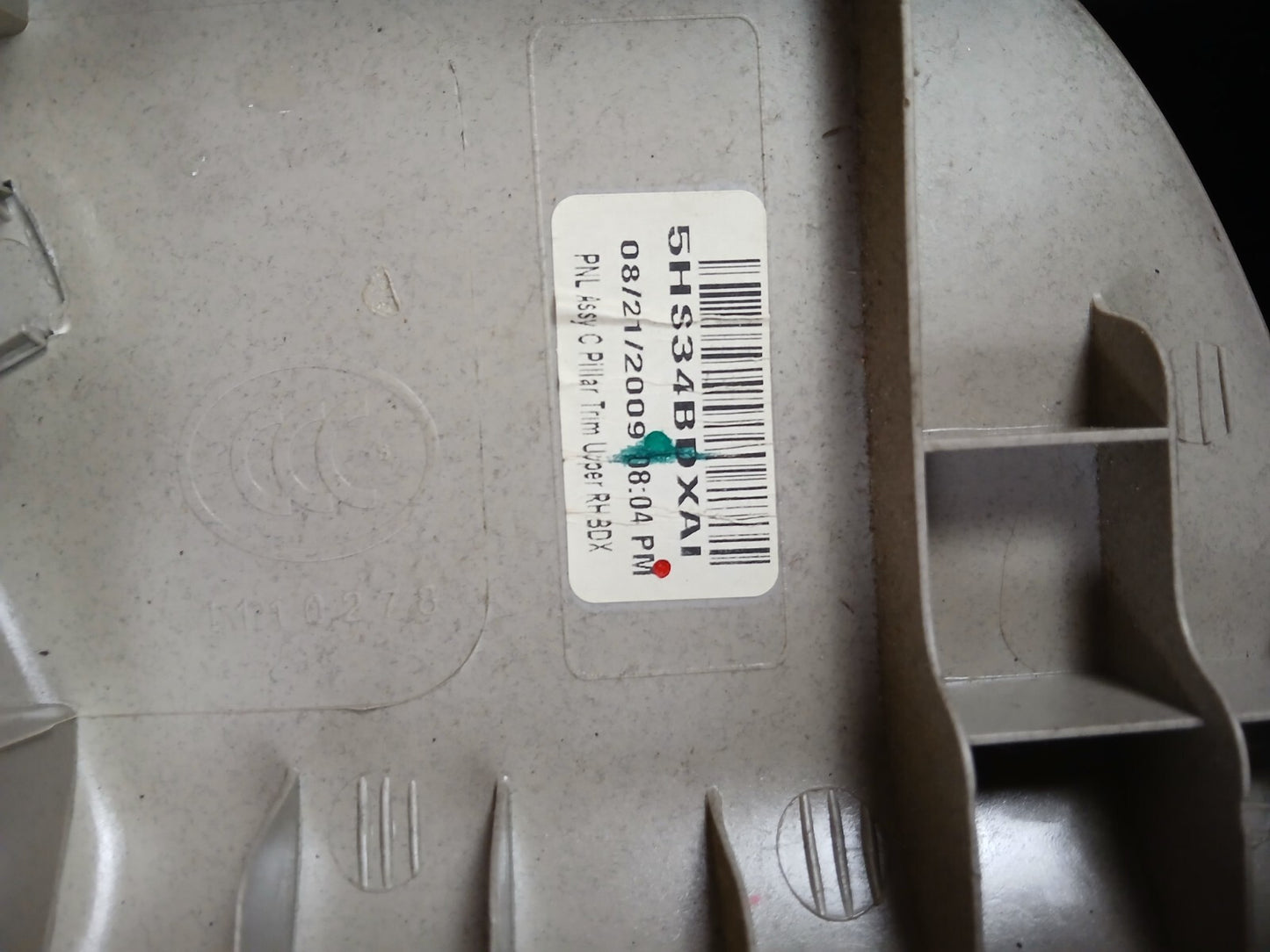 2005-2010 Jeep Grand Cherokee Passenger RH Side C Pillar Molding 5hs34bdxai