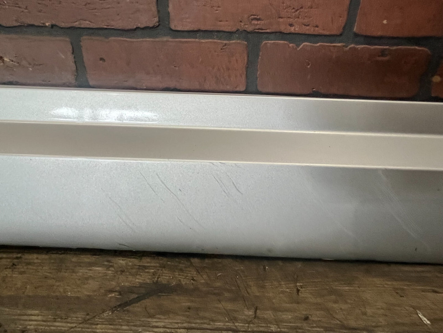 2005-2010 Jeep Grand Cherokee Driver LH Side Rocker Panel Side Skirt 05166229AB