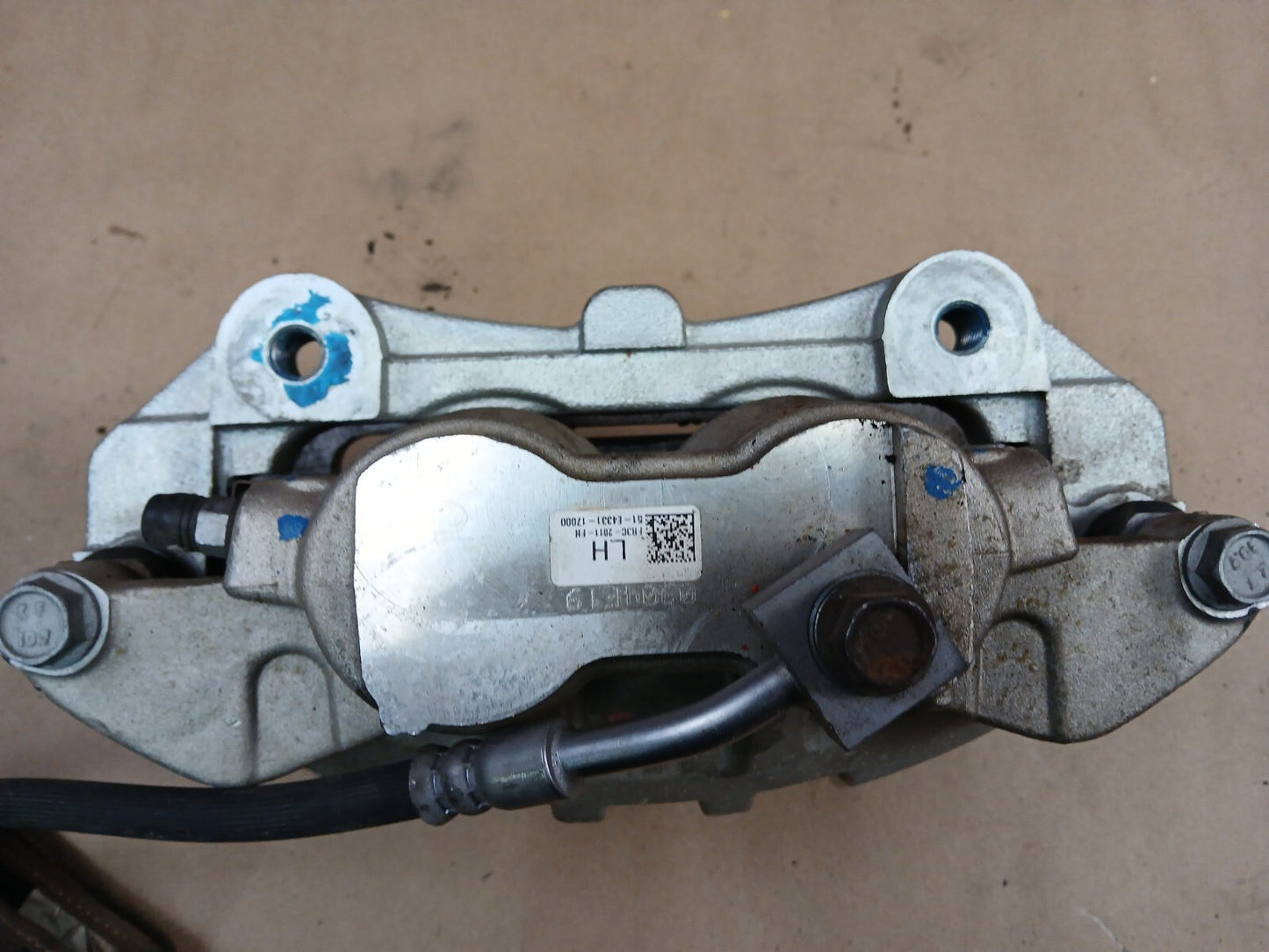 2015-2022 Ford Mustang GT Front LH & RH Brake Caliper Set Pair Silver