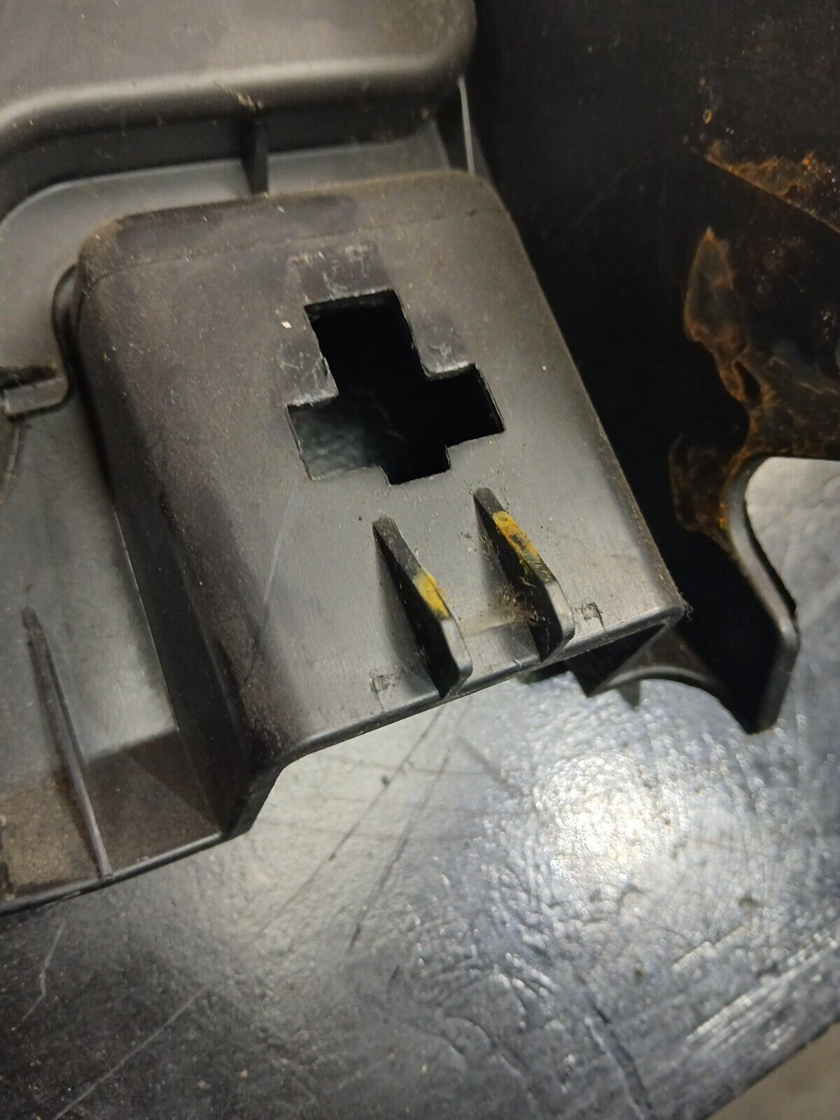 2015-2020 Dodge Charger Dash Steering Column Cover Knee Panel l0198978dx9ab