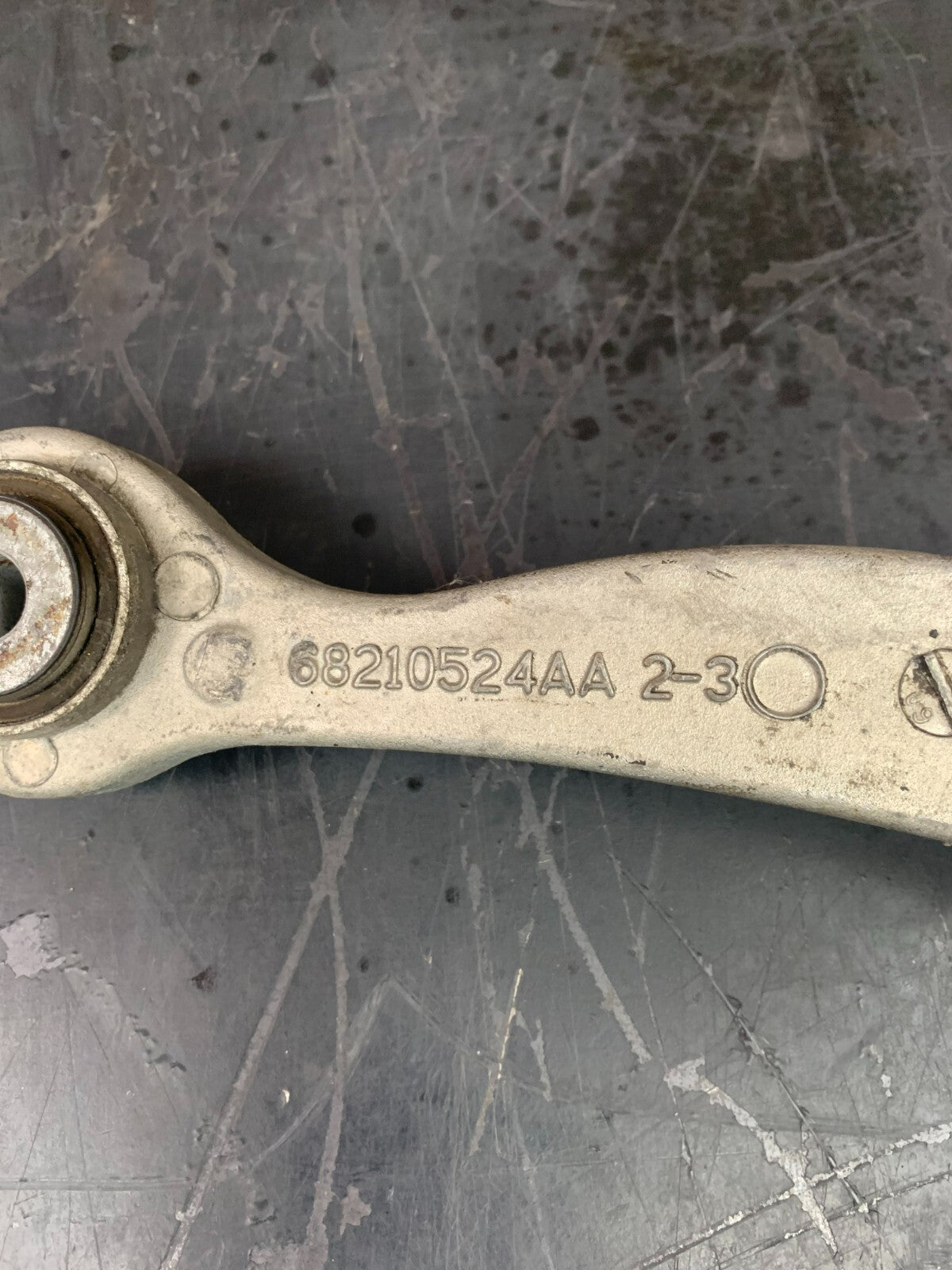 SET 2012-2022 DODGE CHARGER RWD REAR REAR SET UPPER CONTROL ARM 68210524AA OEM