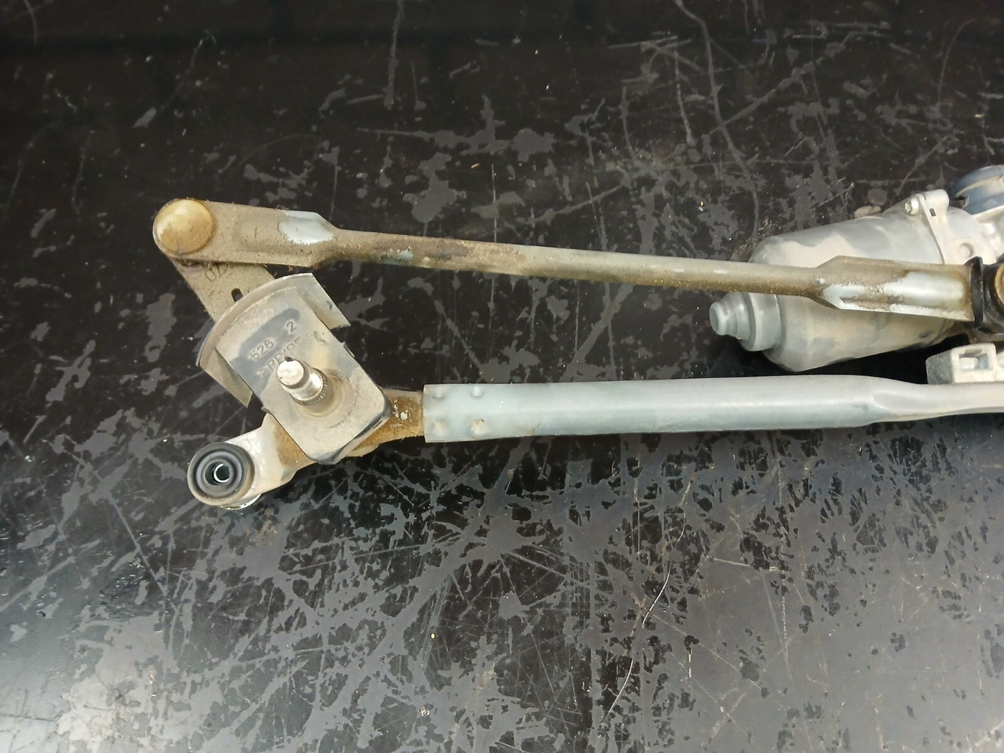 2016-2021 Jeep Grand Cherokee Front Windshield Wiper Motor Linkage 68260523ab