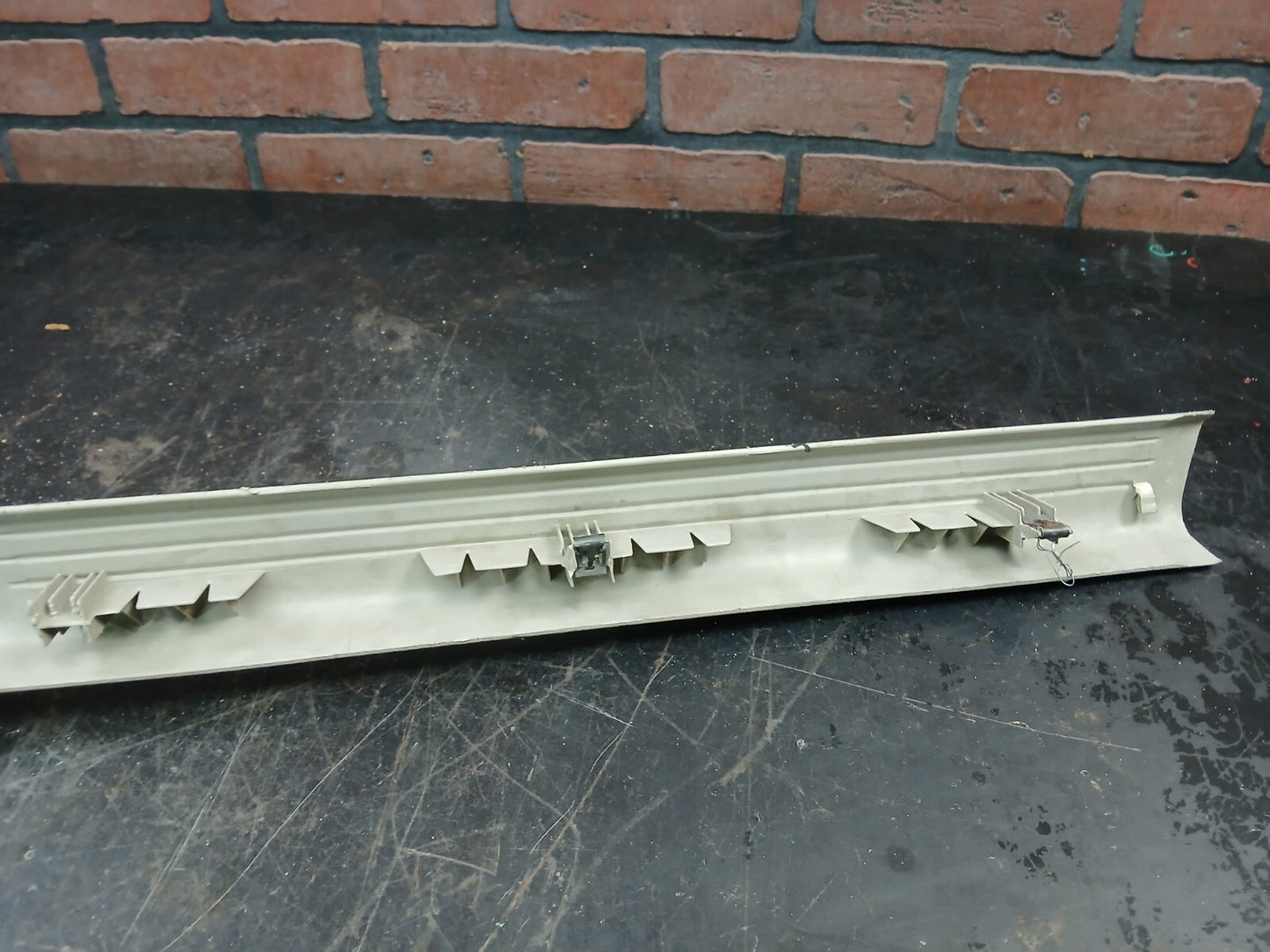 2005-2010 Charger Magnum 300 Driver LH Side Scuff Plate Cowl Trim 0um55bd1af