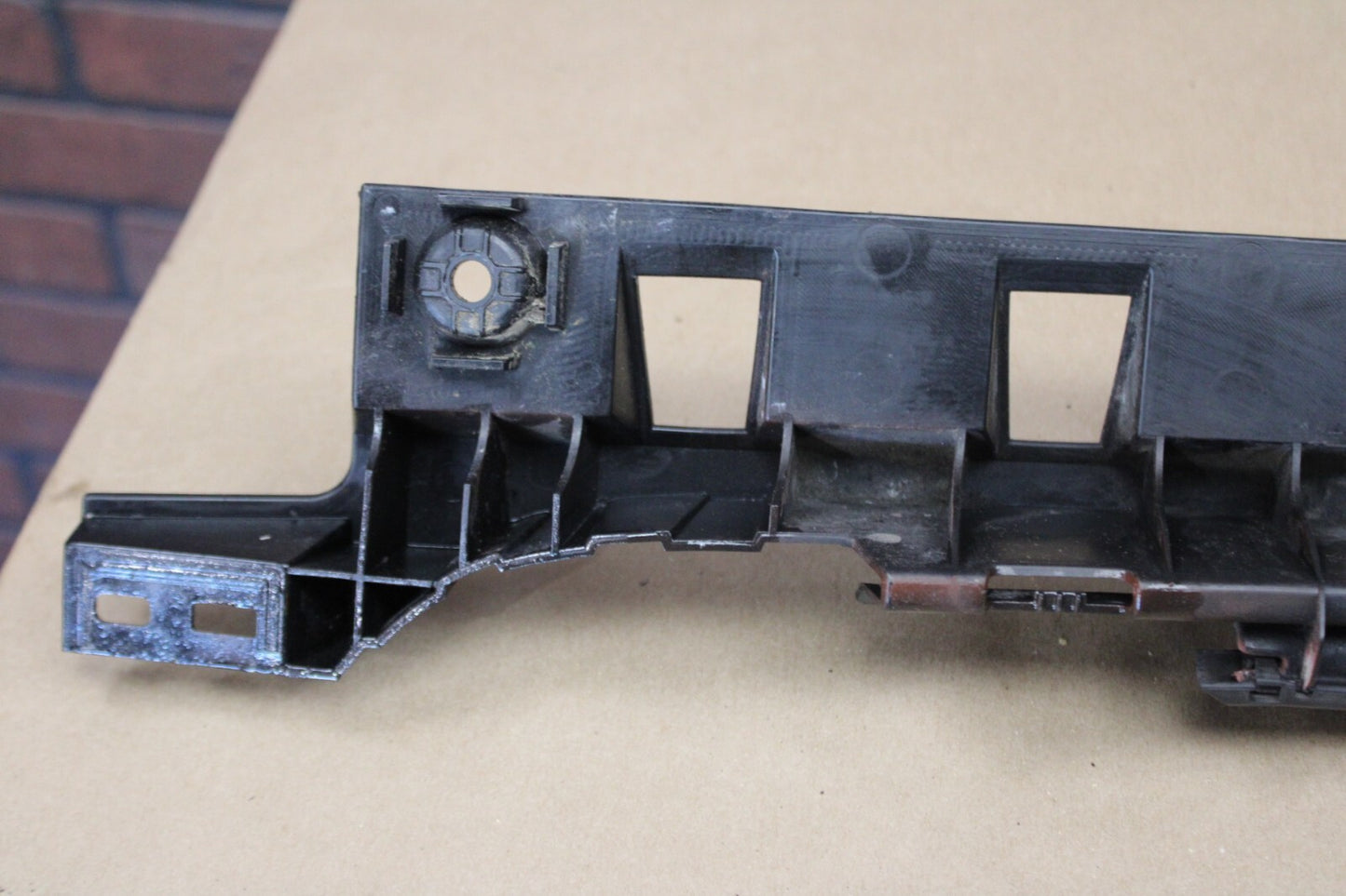 2015-2023 DODGE CHARGER REAR BUMPER FASCIA REINFORCEMENT SUPPORT BRACKET OEM