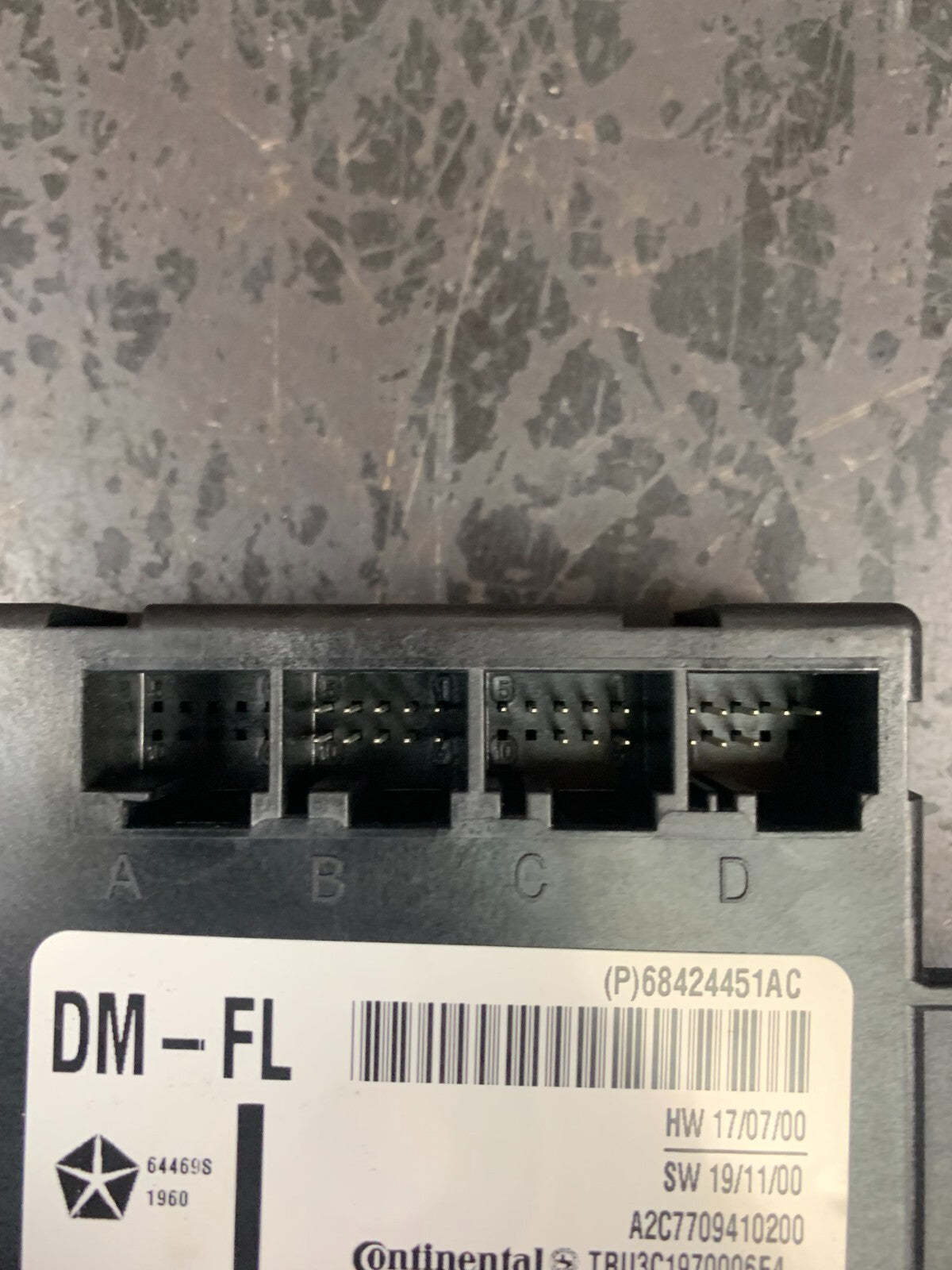 2020 DODGE CHARGER/300/PACIFICA FRONT LEFT DOOR CONTROL MODULE UNIT 68424451AC