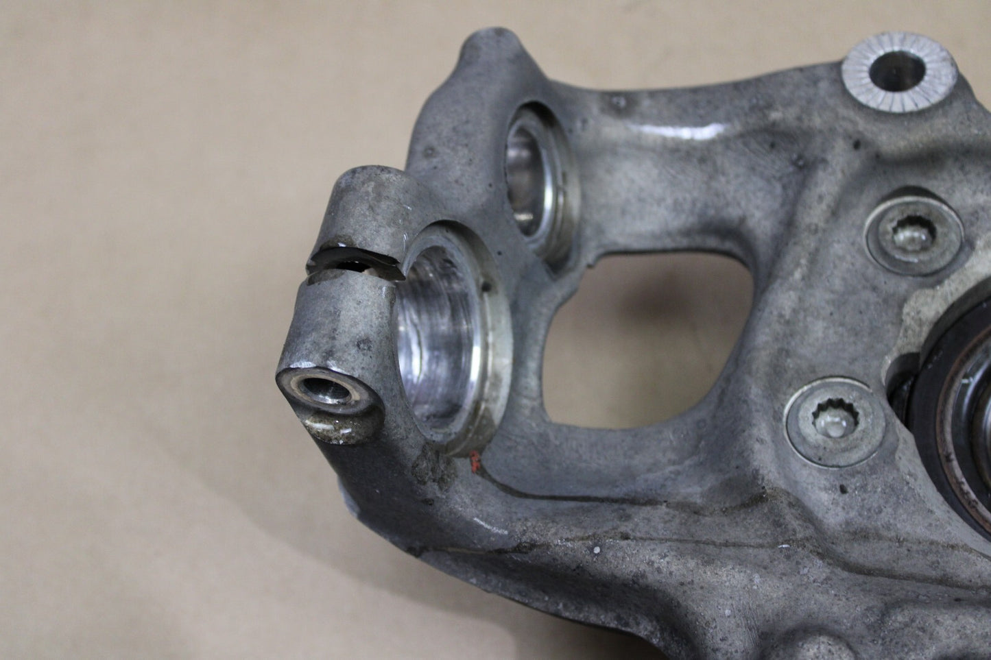 12-18 AUDI S7 FRONT DRIVER LH SPINDLE KNUCKLE CONTROL ARMS KNEE ASSY. 4G0407241C