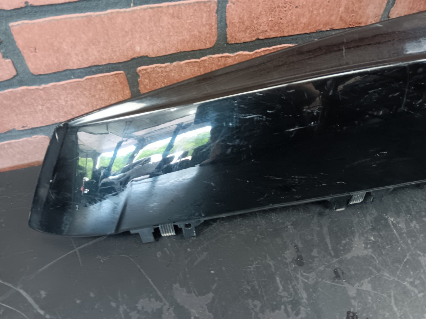 2008 Cadillac Escalade Driver LH Side D Pillar Applique Panel Black 157 913 11