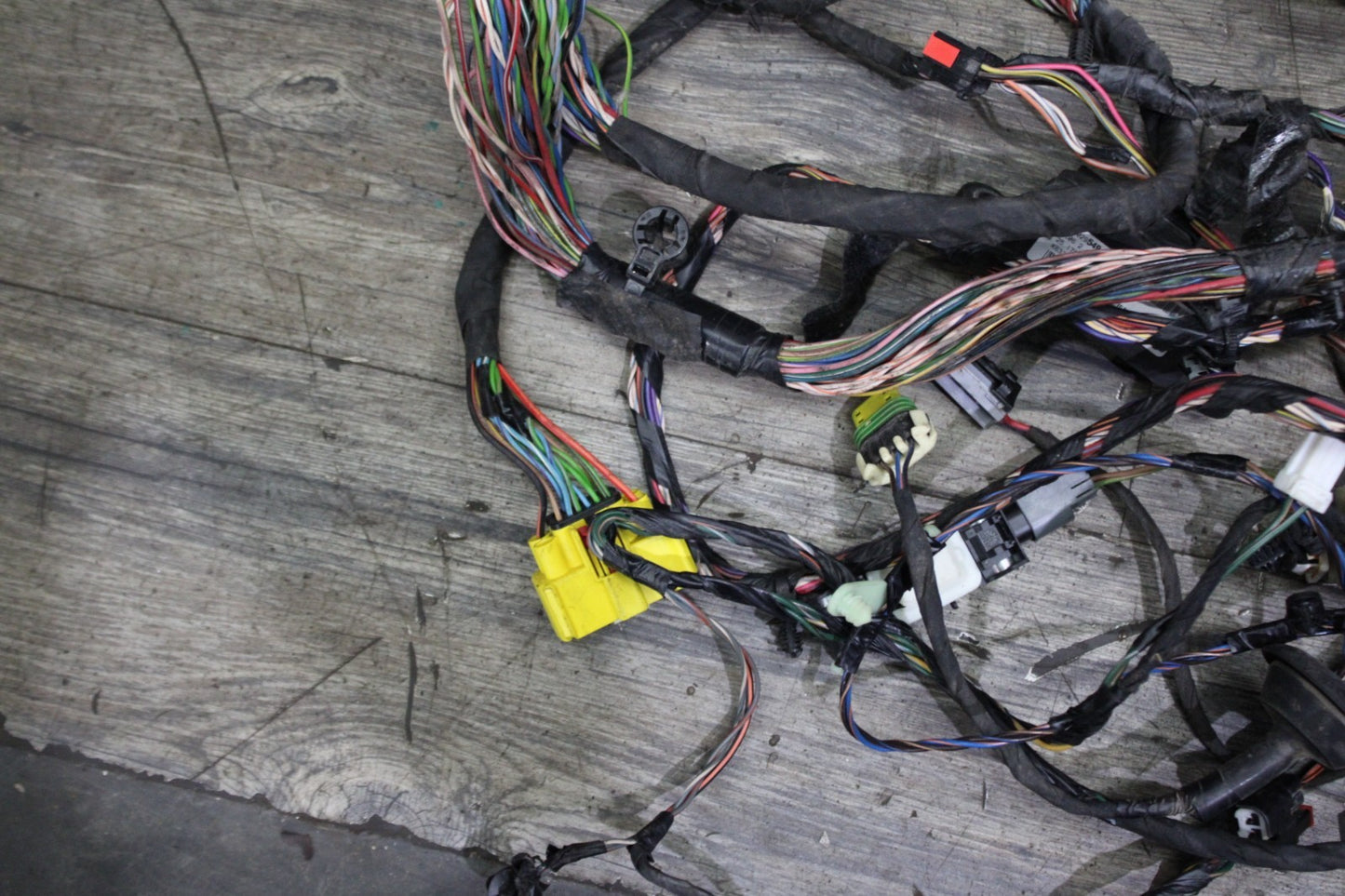2013 Dodge Challenger SRT8 Body Wire Wiring Harness Fuse Box OEM 68156540AB OEM