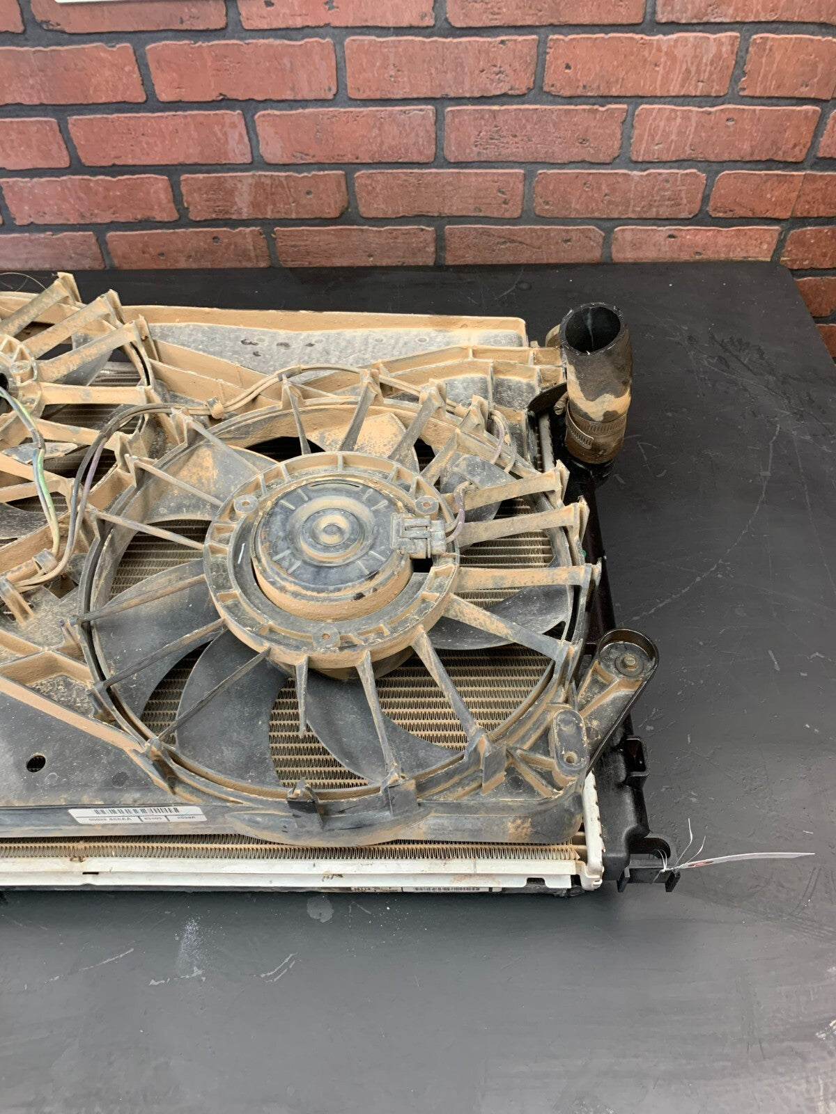DODGE Challenger SRT 6.1L 2008-2010 OEM ENGINE COOLING FAN AC CONDENSER RADIATOR
