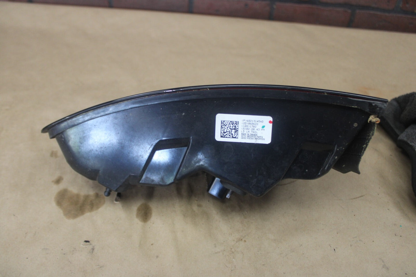 2015-2022 DODGE CHARGER REAR LEFT SIDE TAILLIGHT OUTER LIGHT LAMP OEM 68213145AD