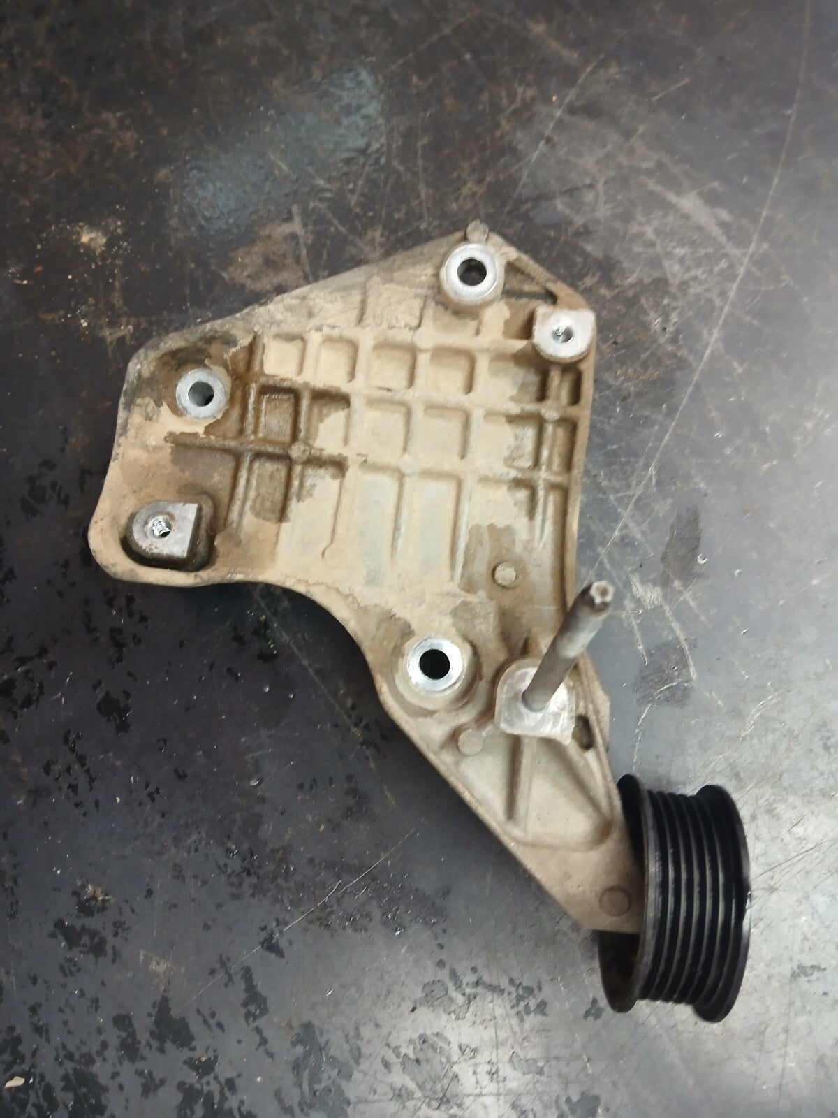 2015 Ram 1500 Eco Diesel A/C Compressor Bracket Mount 90513407g