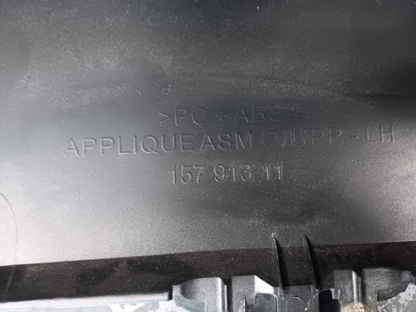 2008 Cadillac Escalade Driver LH Side D Pillar Applique Panel Black 157 913 11