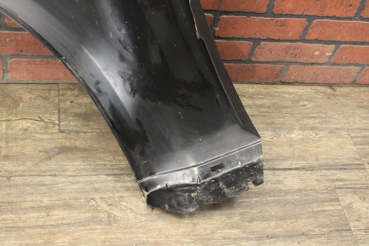 2005-2010 CHRYSLER 300 C SRT8 FRONT PASSENGER RH SIDE BODY PANEL WING FENDER