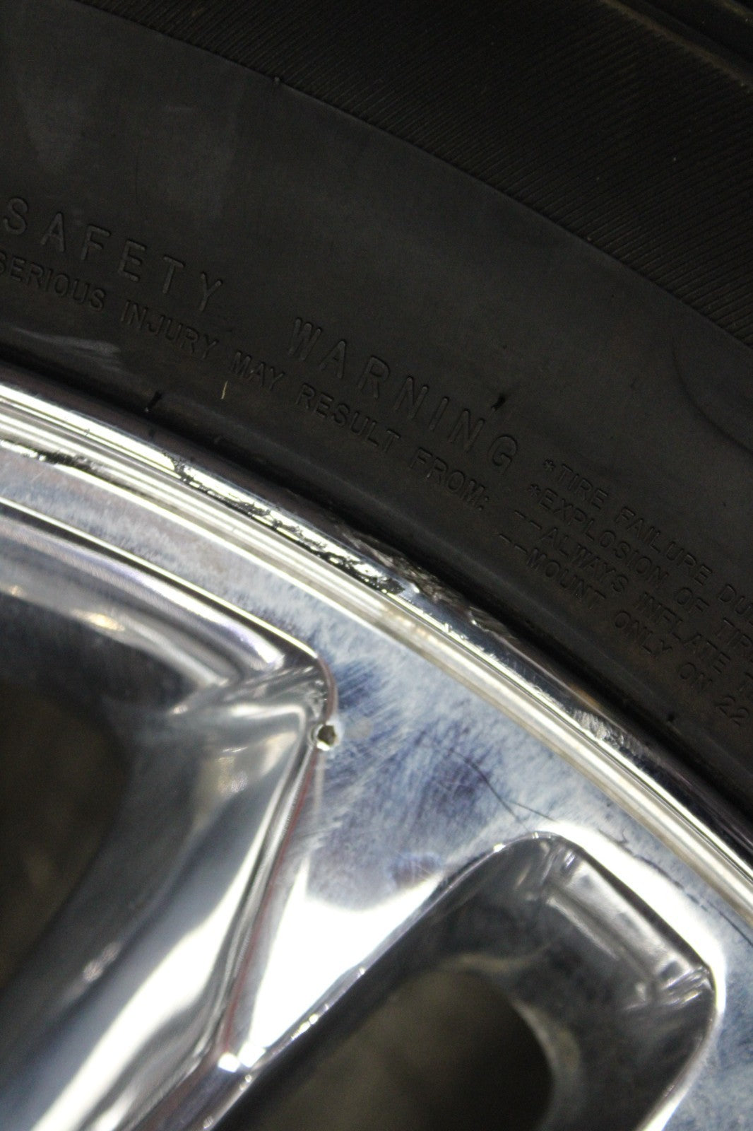 2007-2014 Cadillac Escalade Full 22” Wheel Set 22x9 Silver OEM 4/32nds 9597482