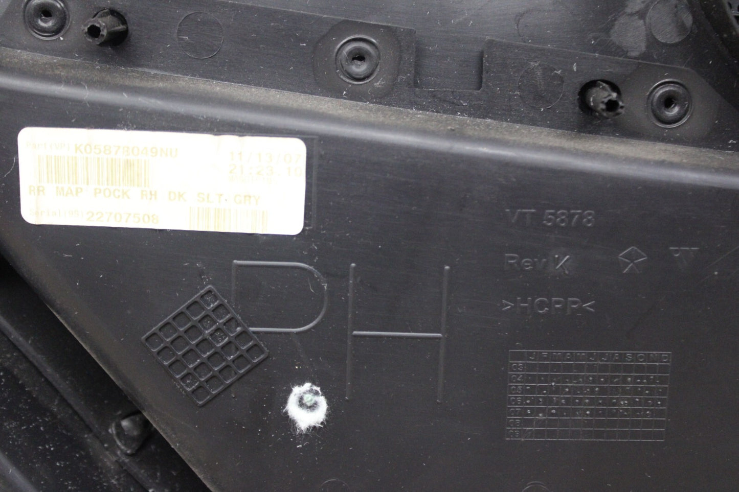 05-10 Jeep Grand Cherokee Rear Passenger RH Side Interior Door Panel 5HR381DVAM
