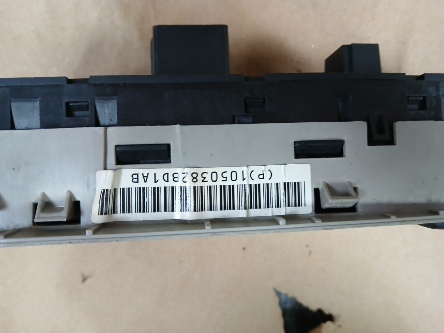 2005-2010 Chrysler 300 Front Driver LH Side Interior Door Panel 1al151d1af