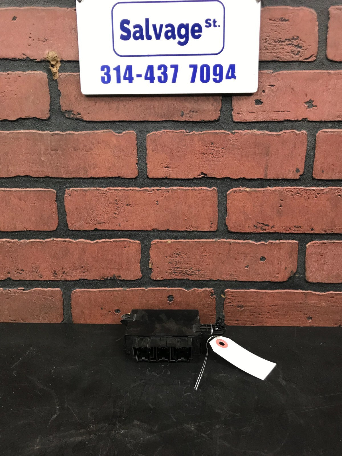 2015-2016 Dodge Charger/Challenger SRT Parking Assist Control Module 68170046AG