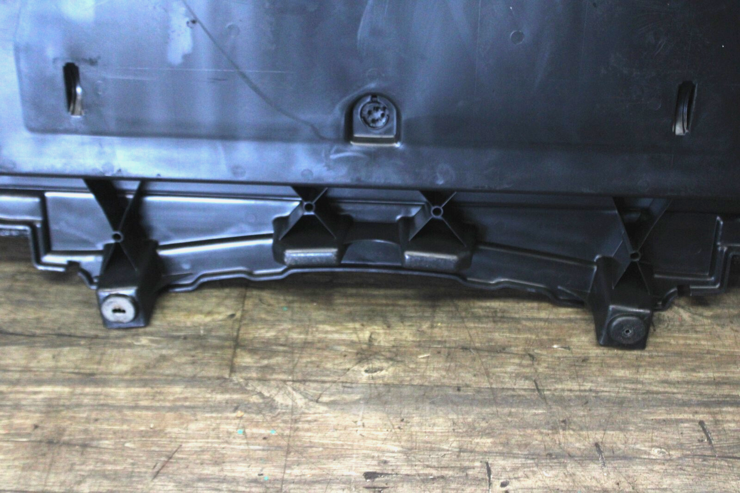 05-10 Grand Cherokee SRT8 Rear Load Floor Base Storage Compartment 5JY871DHAK