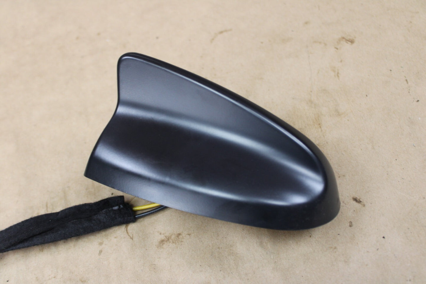 2017-2023 DODGE CHARGER ROOF MOUNTED SHARF FIN ANTENNA BLACK 68281281AA
