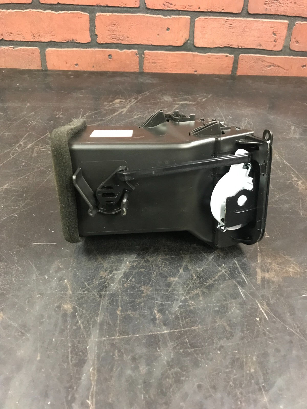 2011-2013 Jeep Grand Cherokee SRT Outer LH Driver Dash Air Vent OEM 17499F