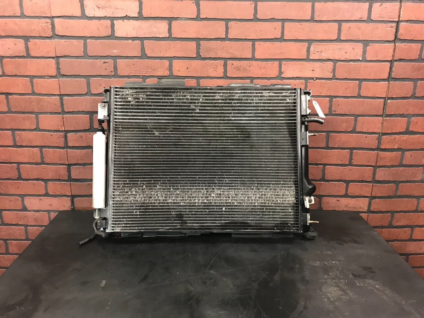 2006-2010 Challenger/Charger/300/Magnum 6.1L A/C Condenser/Radiator/Radiator Fan