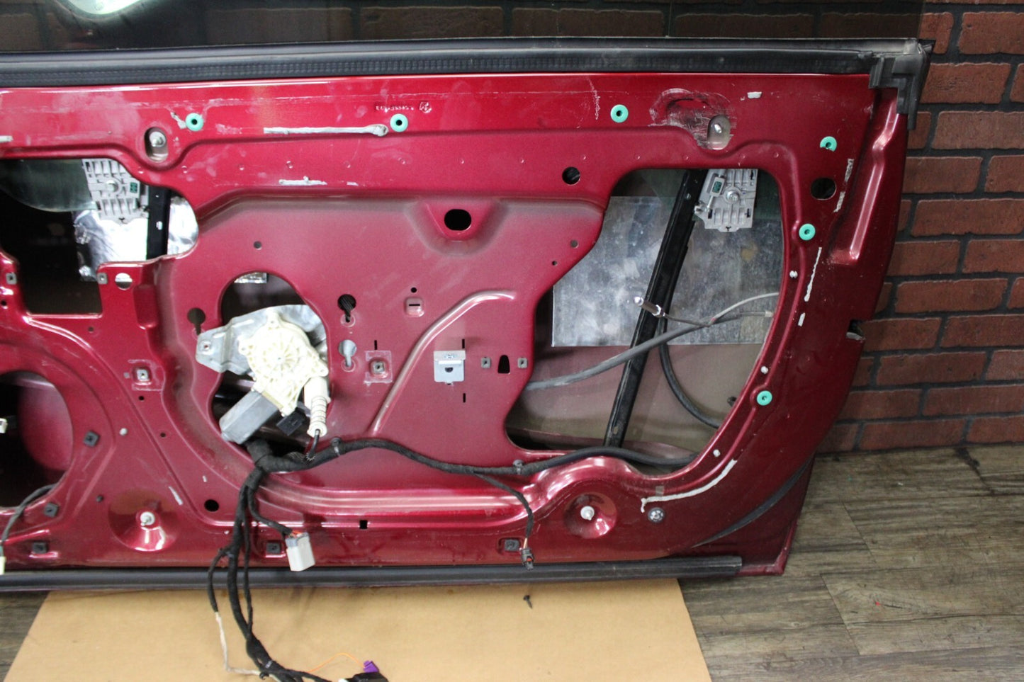 2015-2023 Dodge Challenger T/A Front Passenger RH Side Door Assembly w/ Mirror
