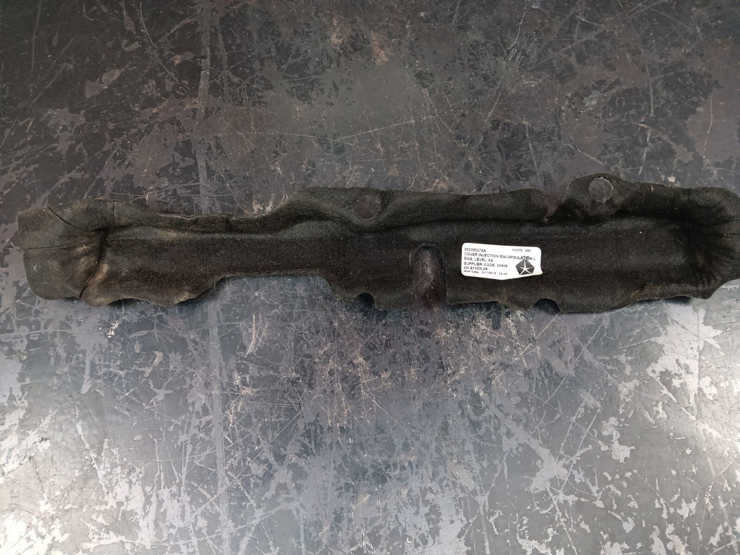 2011-2024 Dodge/Jeep/Chrysler 6.4L Hemi Fuel Rail Cover Set 05038527aa