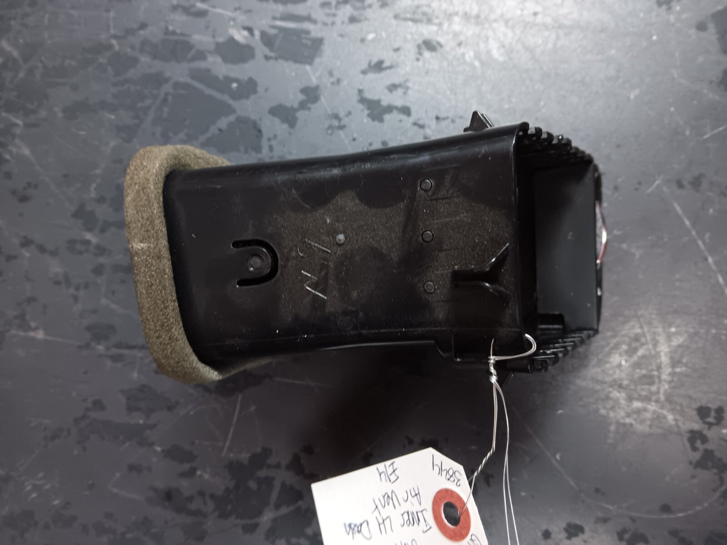 2015-2022 Dodge Charger Driver LH Side Inner Dash Air Vent L0202802dx9ac