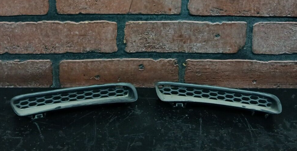 Damaged 2008 Dodge Caliber SRT4 Front Hood Scoop Vent Set of 2 Black